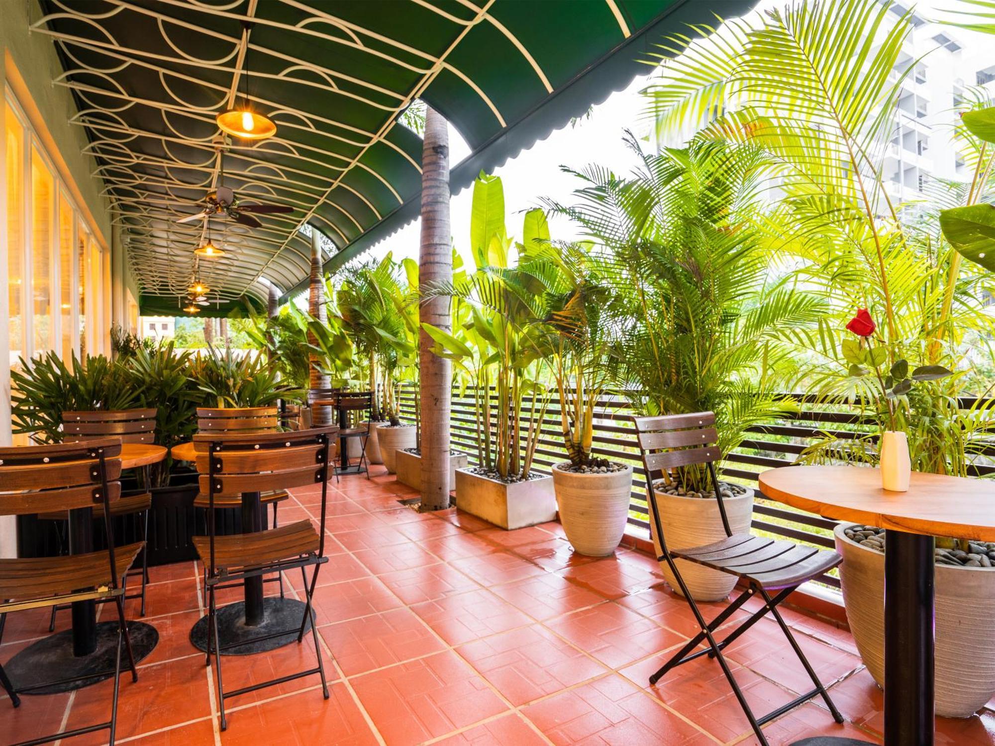 Le Kree Downtown Hotel Phnom Penh Exterior photo